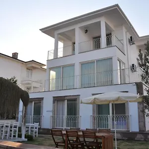 Masmavi Otel Cunda