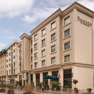 Ramada By Wyndham Grand Bazaar **** Istambul