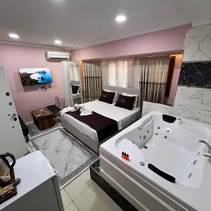 3* Otel Palace